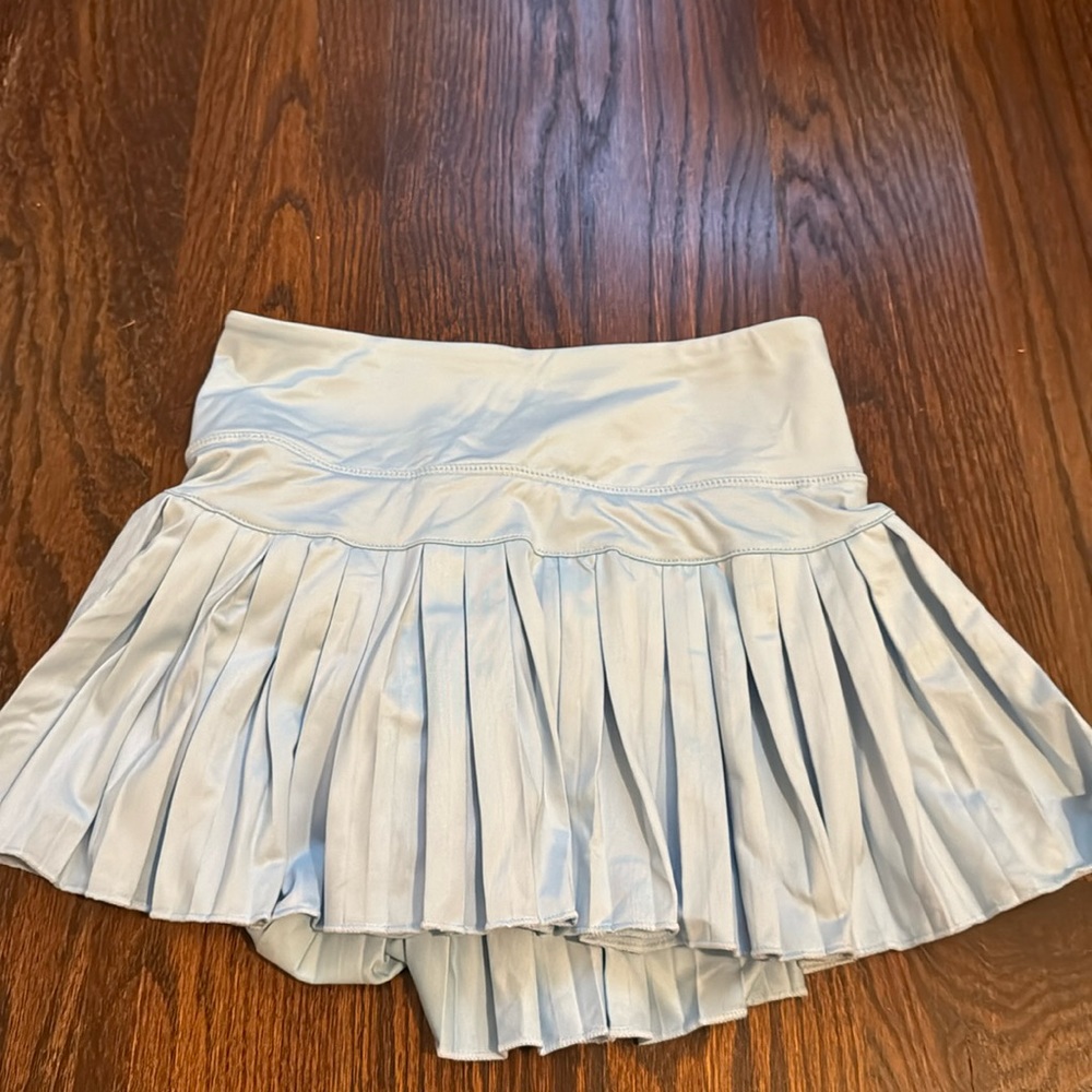 Goldhinge skirt